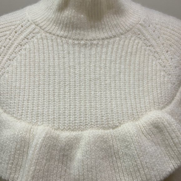NWT Ann Taylor Mixed Stitch Ruffled sweater Size M - Picture 3 of 8